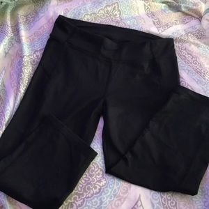 Black cropped leggings